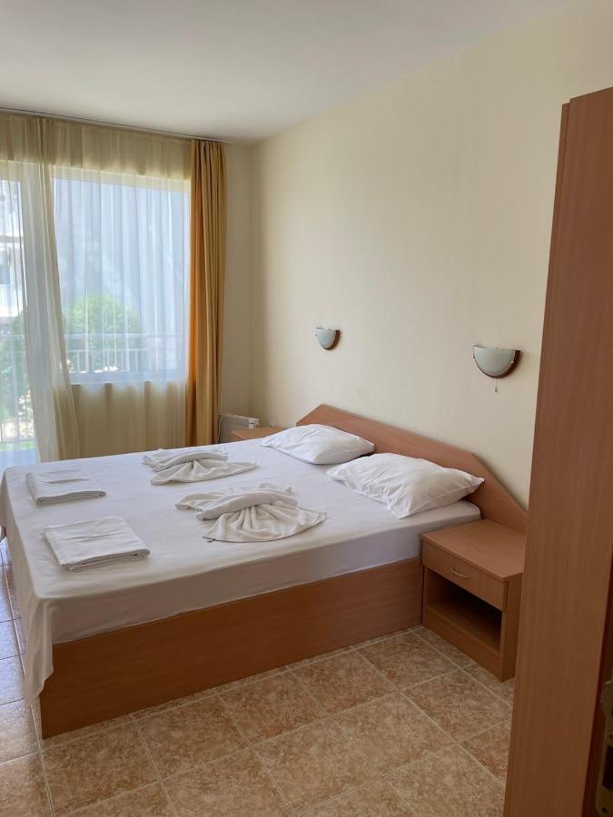 Rutland Sp Apartments Ravda Ngoại thất bức ảnh