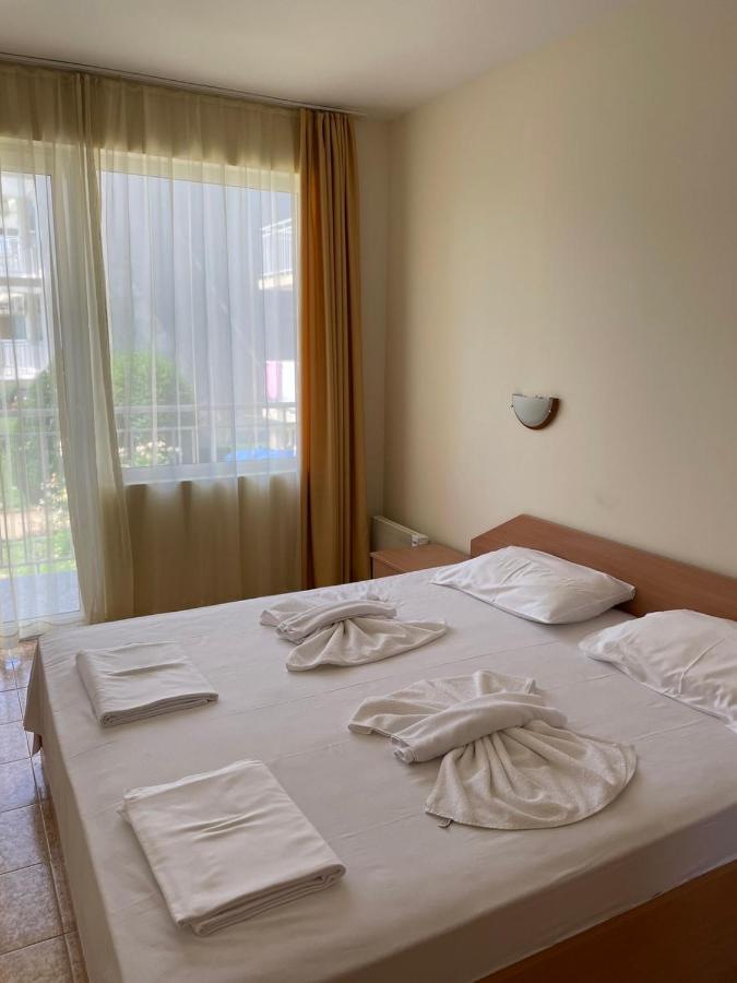 Rutland Sp Apartments Ravda Ngoại thất bức ảnh