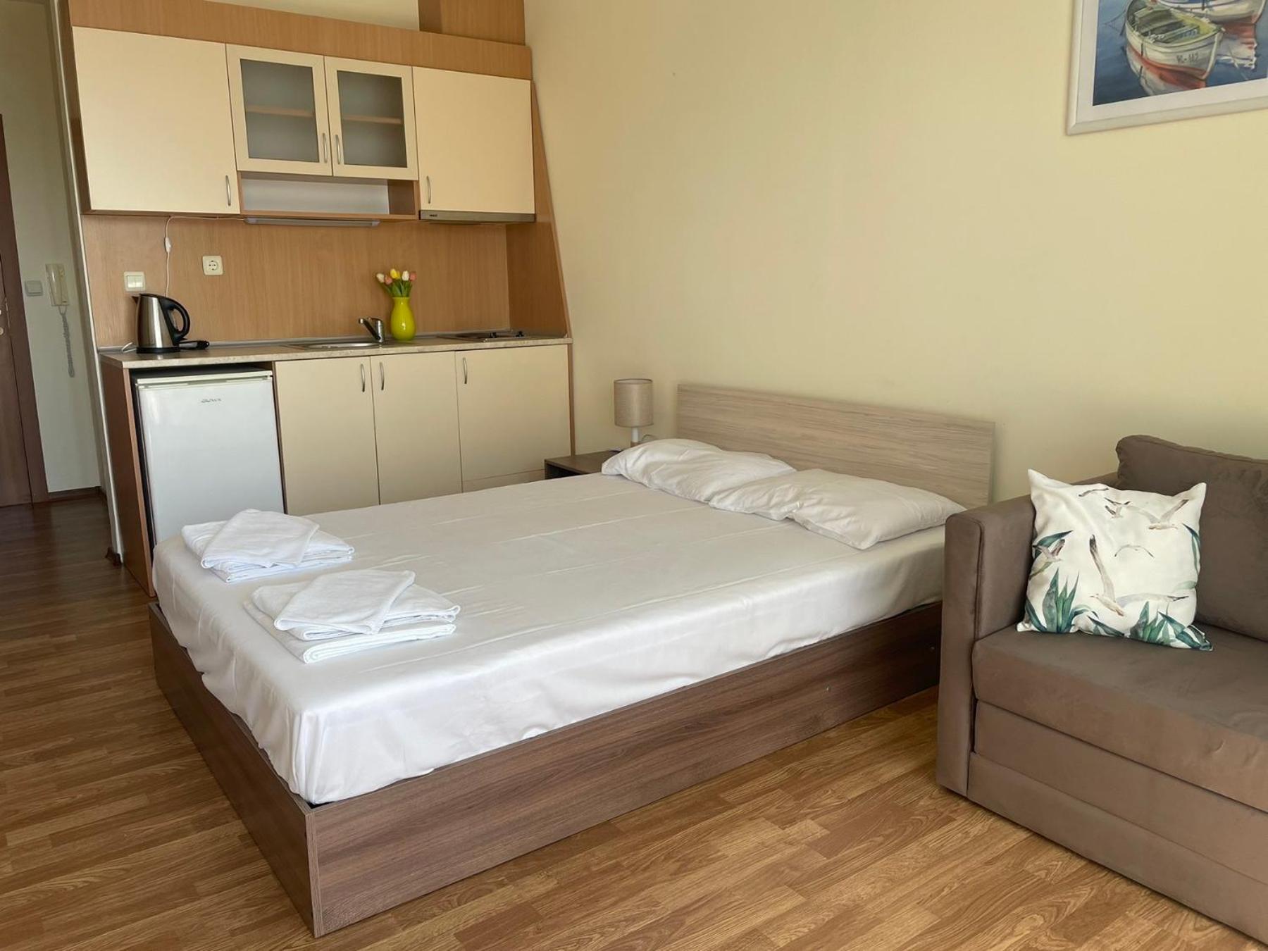 Rutland Sp Apartments Ravda Ngoại thất bức ảnh